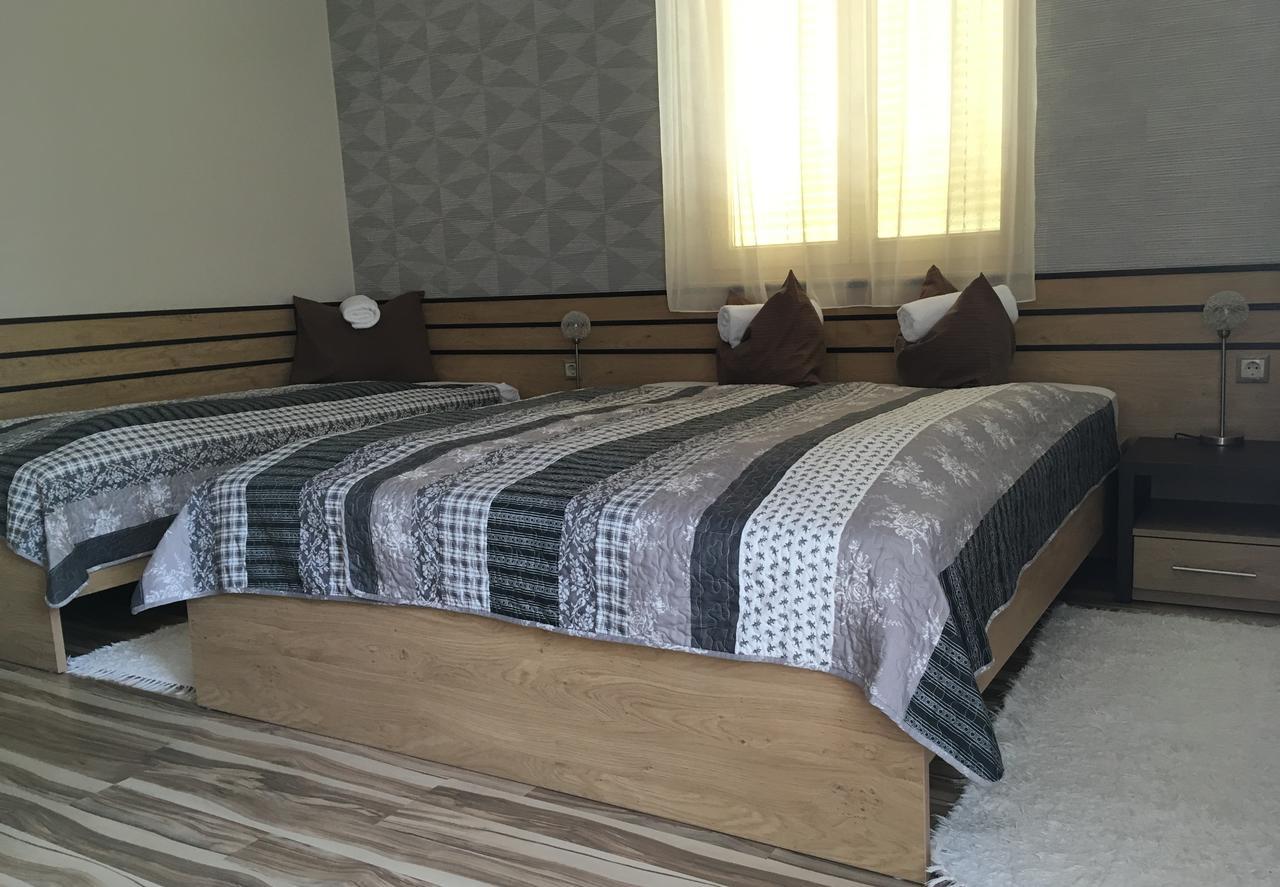 Setany Apartman Csopak Eksteriør bilde